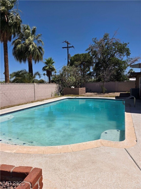 Building Photo - 3314 Arapaho Cir