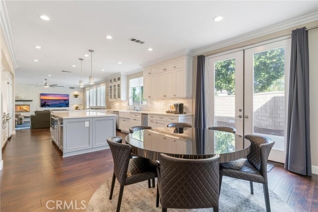 Building Photo - 7681 Stonegate Dr