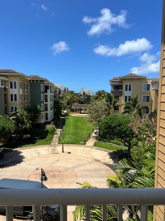 Building Photo - Colony at the Peninsula - 3 Bedroom 2 bath 2 Parking in Hawaii Kai