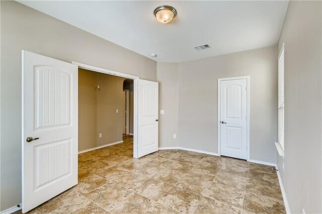 Building Photo - 11224 Dunlop Terrace