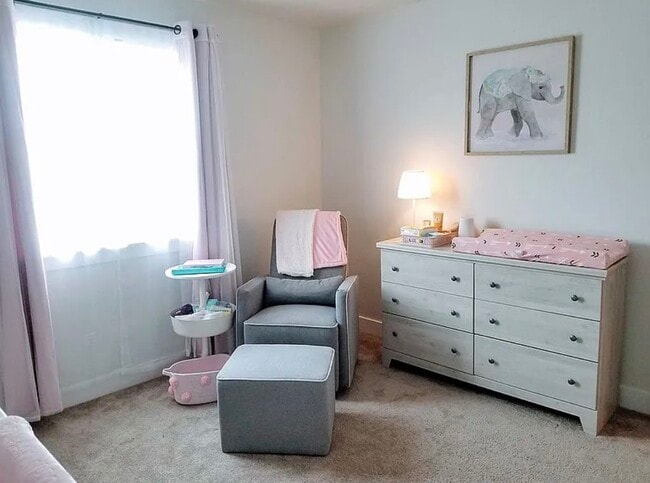 Building Photo - 651 N Pinebrook Rd