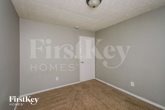 Building Photo - 1240 Woodstream Dr