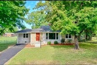 Building Photo - 117 Riverview Dr