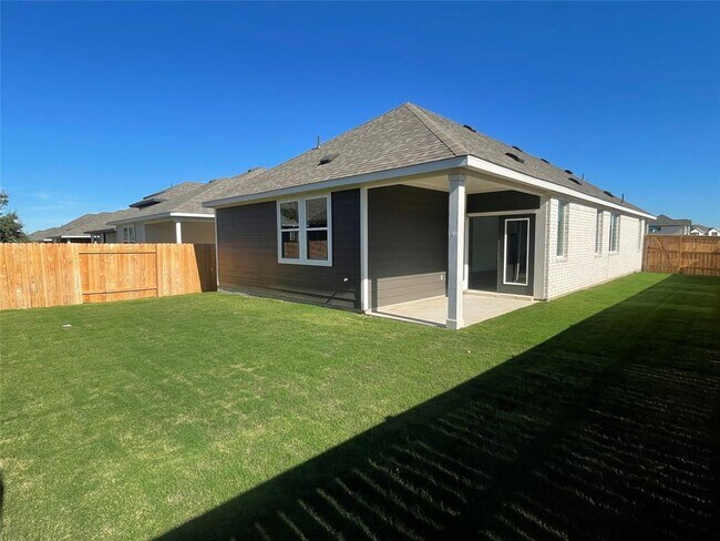 Building Photo - 544 Bauer Lp