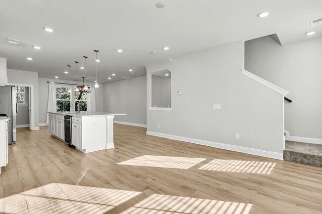 Building Photo - Gorgeous 3-Story Townhome in Park Circle | 3BR + Flex Space + Garage