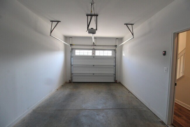Building Photo - Spacious 4 Bedroom, 3.5 Bath Townhome with...