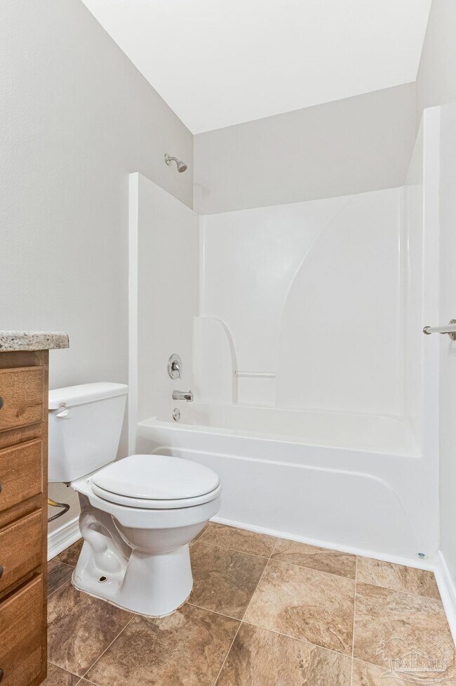 Building Photo - 5441 Pescara Dr