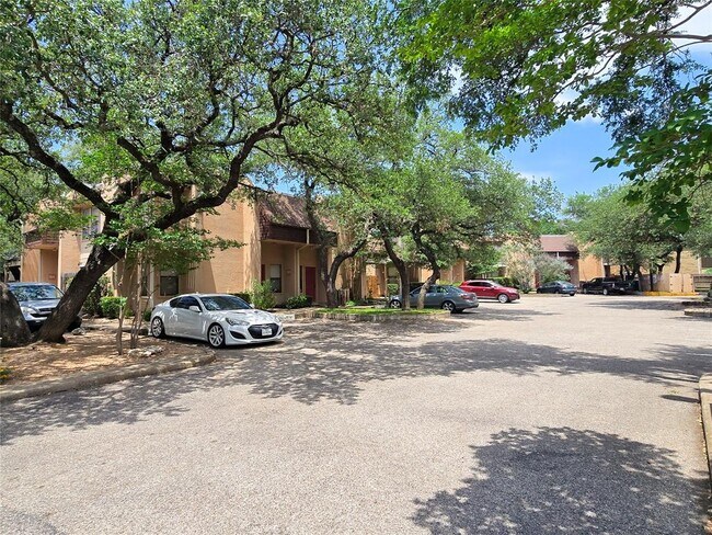Building Photo - 8418 Fathom Cir