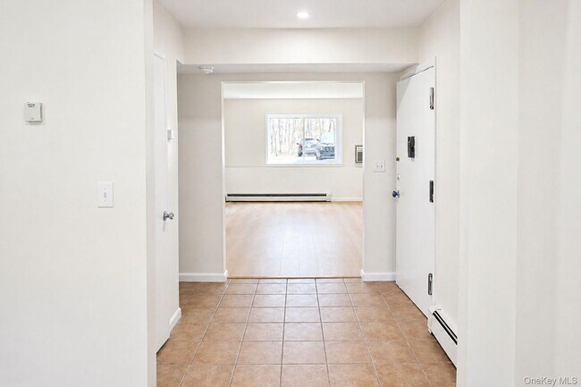 Building Photo - 39 Tanager Rd