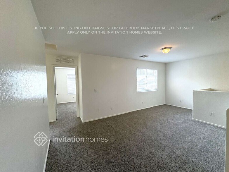 Building Photo - 6805 N 130th Ave