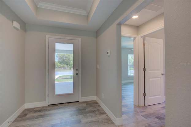 Building Photo - 129 Glades Dr
