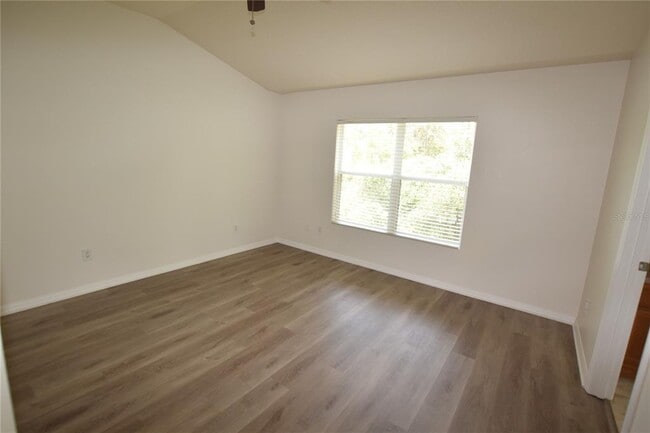 Building Photo - 15349 Oak Apple Ct