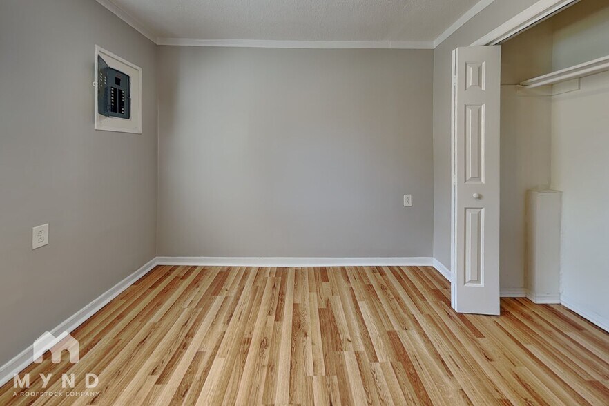 Building Photo - 2109 Dove Tree Ln