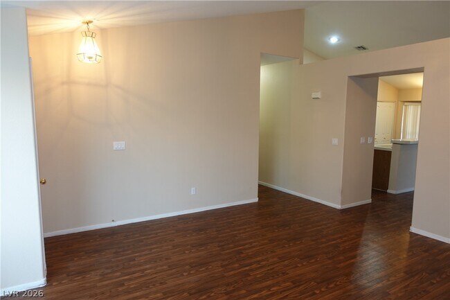 Building Photo - 715 Seclusion Glen Ave