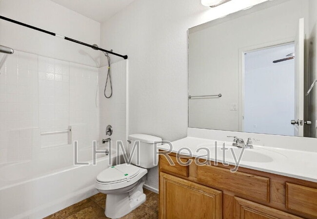 Building Photo - 15818 N 25th St