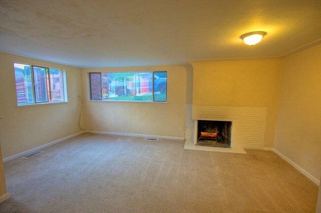 Primary Photo - 3840 E Ellsworth Ave