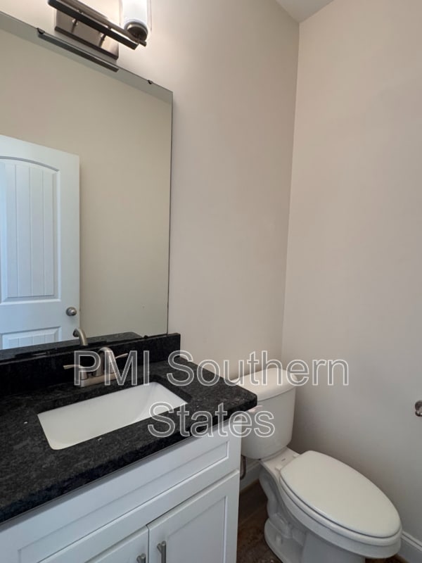 Building Photo - 301 Clarus Crk Wy