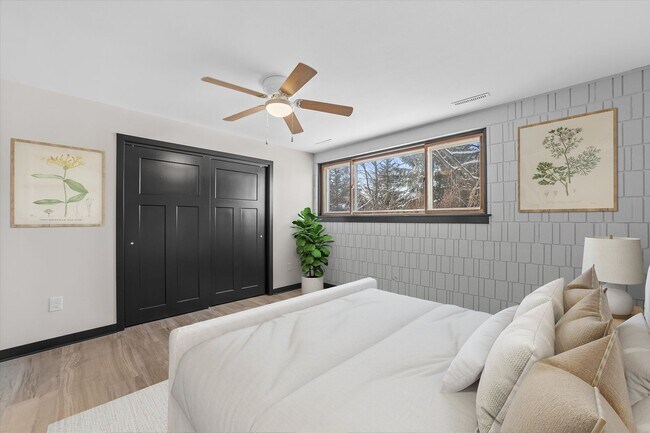 Building Photo - 666-668 Hearne Ct.