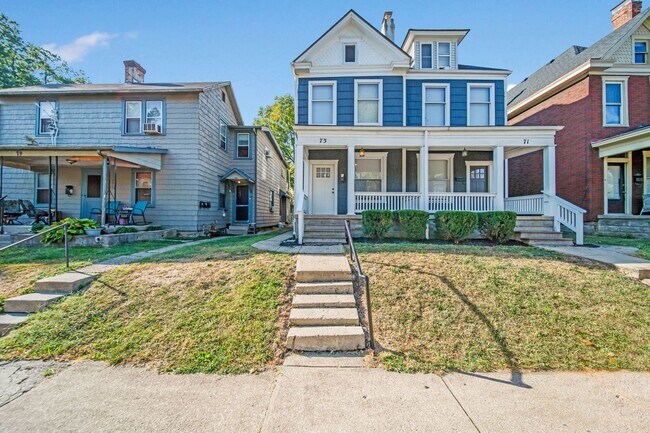 Building Photo - 4 or 5 Bedroom Right off of High St - OSU Campus
