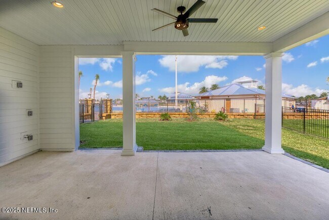 Building Photo - 475 Marquesa Cir
