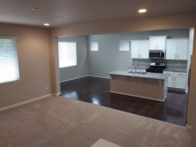 Building Photo - 8817 Jayden Ln NE