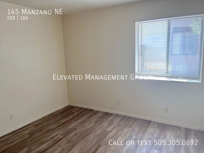 Building Photo - 145 Manzano St NE