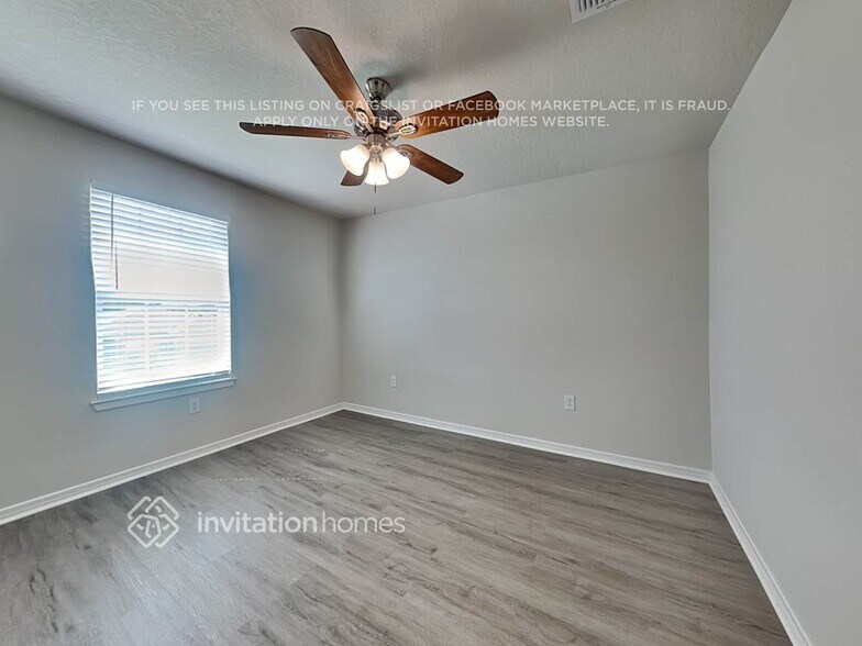 Building Photo - 3831 Spruce Creek Dr