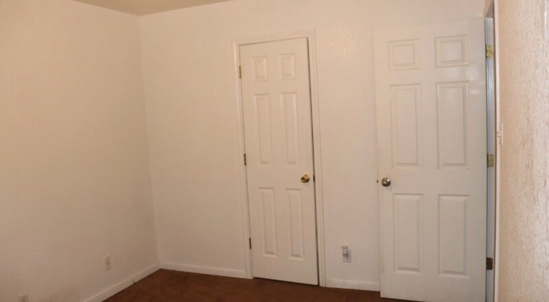 Building Photo - 2607 Gazelle Dr