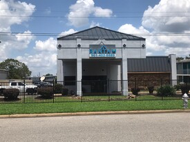 Building Photo - Bantam Springbrook Apartments