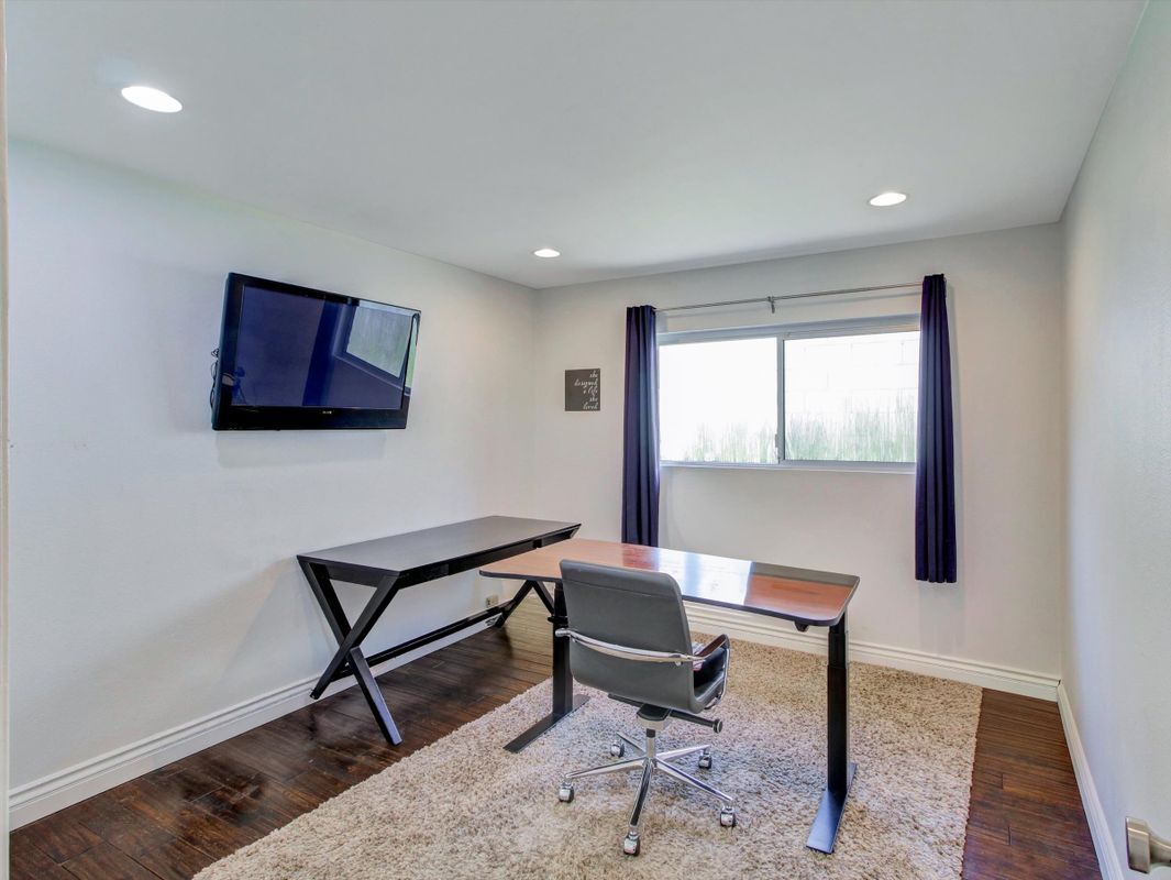 Building Photo - 6763 Radlock Ave