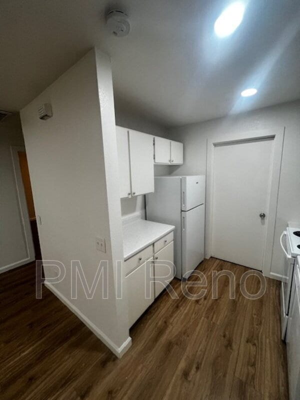 Building Photo - 1062 H St