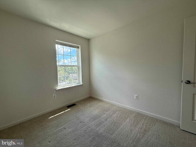 Building Photo - 12708 Longford Glen Dr