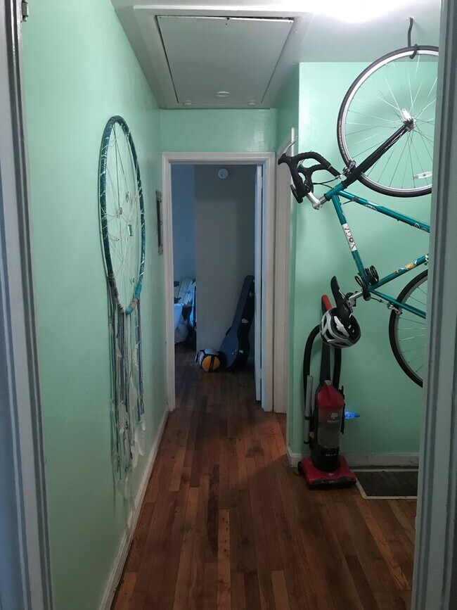 Building Photo - 390 Prince St