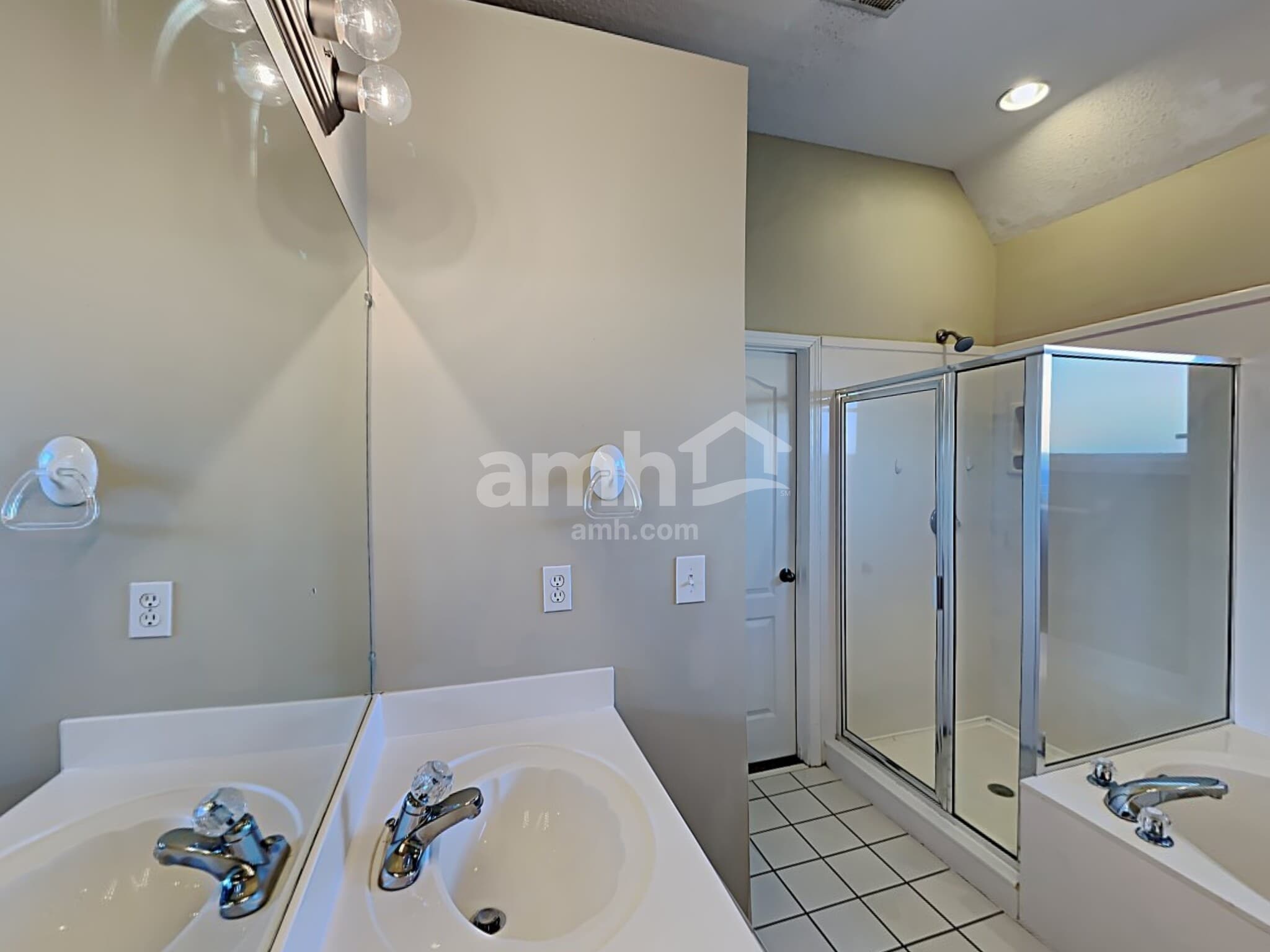 Building Photo - 7428 Acree Ln