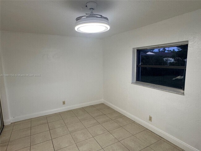 Building Photo - 7205 NW 76th Pl