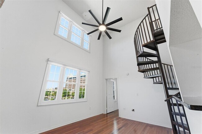 Building Photo - 501 Knights Run Ave