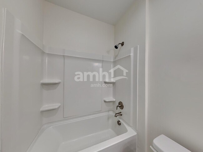 Building Photo - 535 Drema Ct