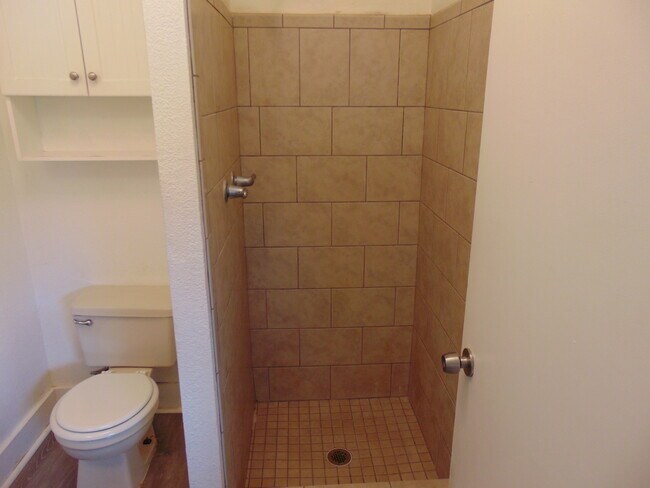 Building Photo - 2500 Ashton Rd