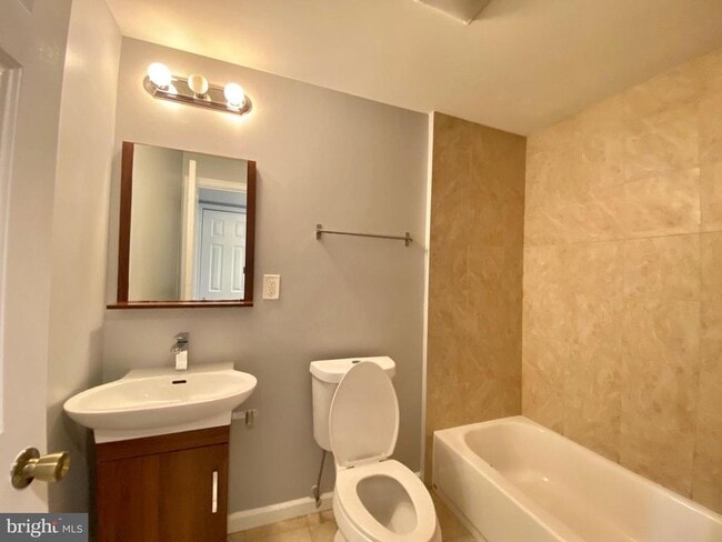 Building Photo - 2134 N Carlisle St