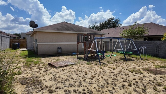 Building Photo - 6114 Monaguillo Dr