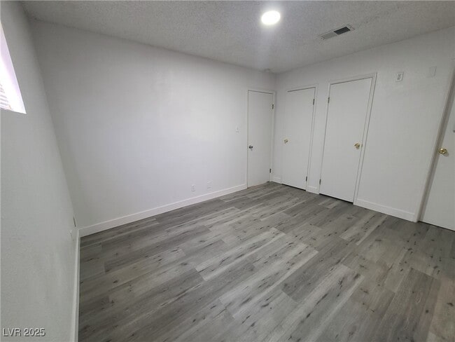 Building Photo - 5520 E Manse Rd