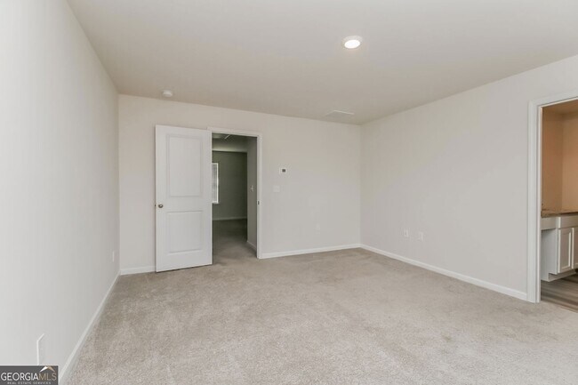 Building Photo - 160 Avondale Blvd SE