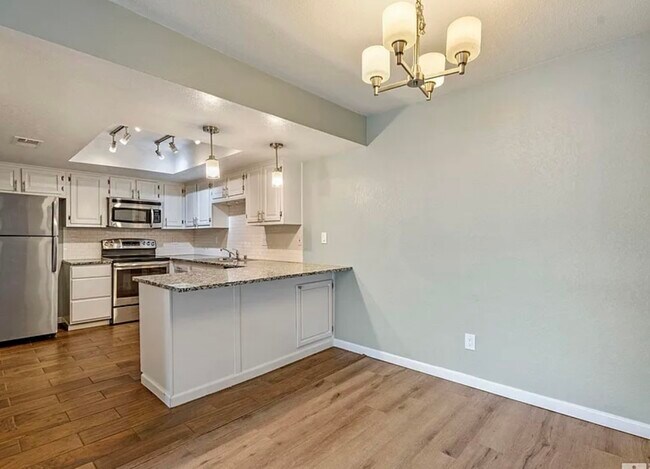 Building Photo - 2300 Dickerson Rd