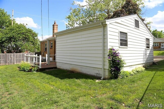 Building Photo - 10501 St Michael Ln