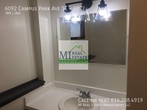 Building Photo - 6092 Campus Park Dr SE