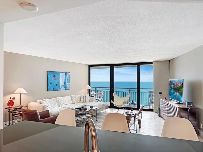 Building Photo - 3000 N Ocean Dr