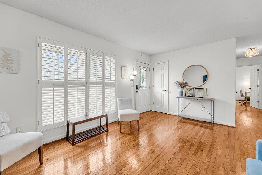 Building Photo - 1417 Rainbow Rd