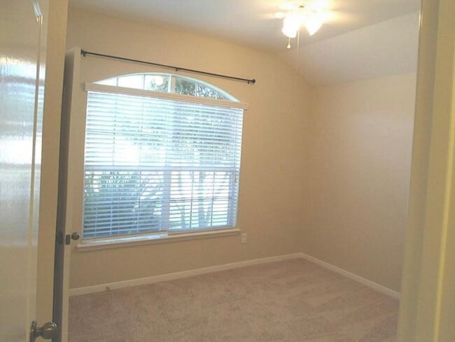 Building Photo - 1611 Taylor Mills Ct