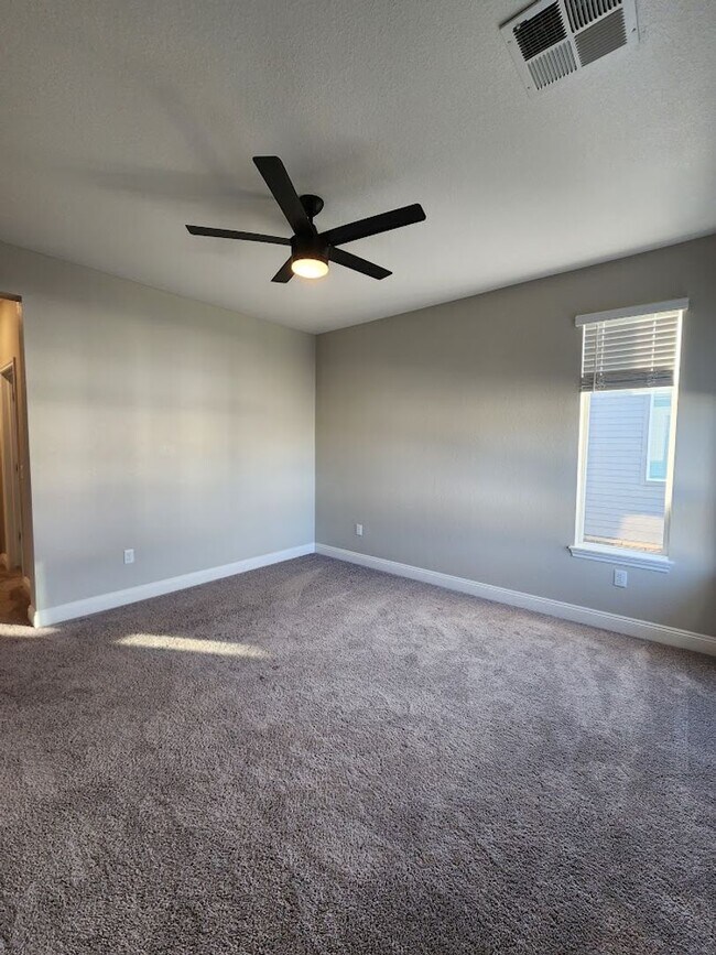 Building Photo - 9570 Accord Ln