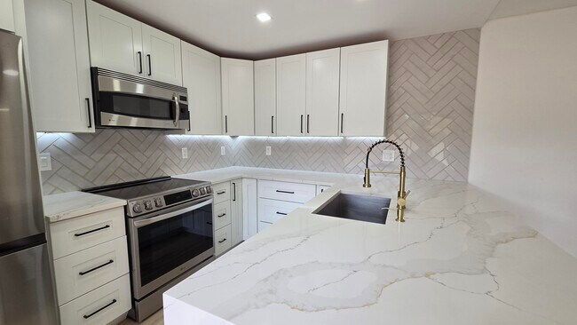 Building Photo - 7311 73rd Way